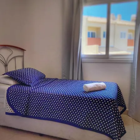 Cristianos 4 Bed Townhouse * ロスクリスティアーノス