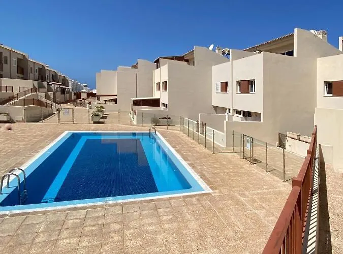 Villa Cristianos 4 Bed Townhouse *