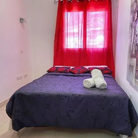 Willa Cristianos 4 Bed Townhouse Los Cristianos (Tenerife)