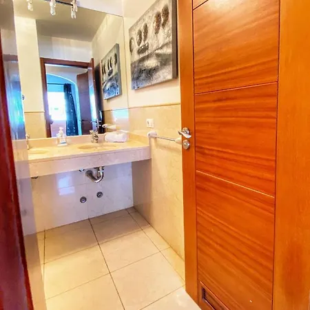 Cristianos 4 Bed Townhouse Willa *