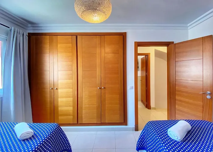 וילה Cristianos 4 Bed Townhouse *