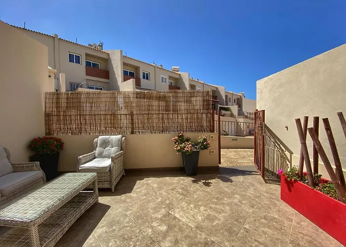 Cristianos 4 Bed Townhouse וילה לוס כריסטיאנוס