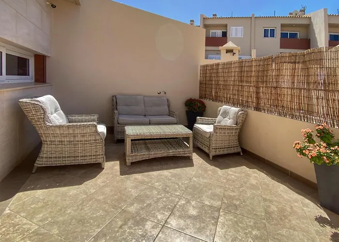 Cristianos 4 Bed Townhouse וילה